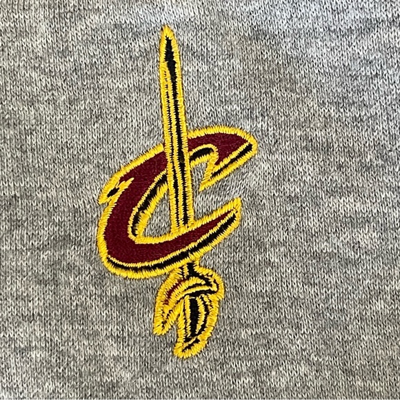 Cleveland Cavaliers Hoodie Jacket - Picture 5 of 9